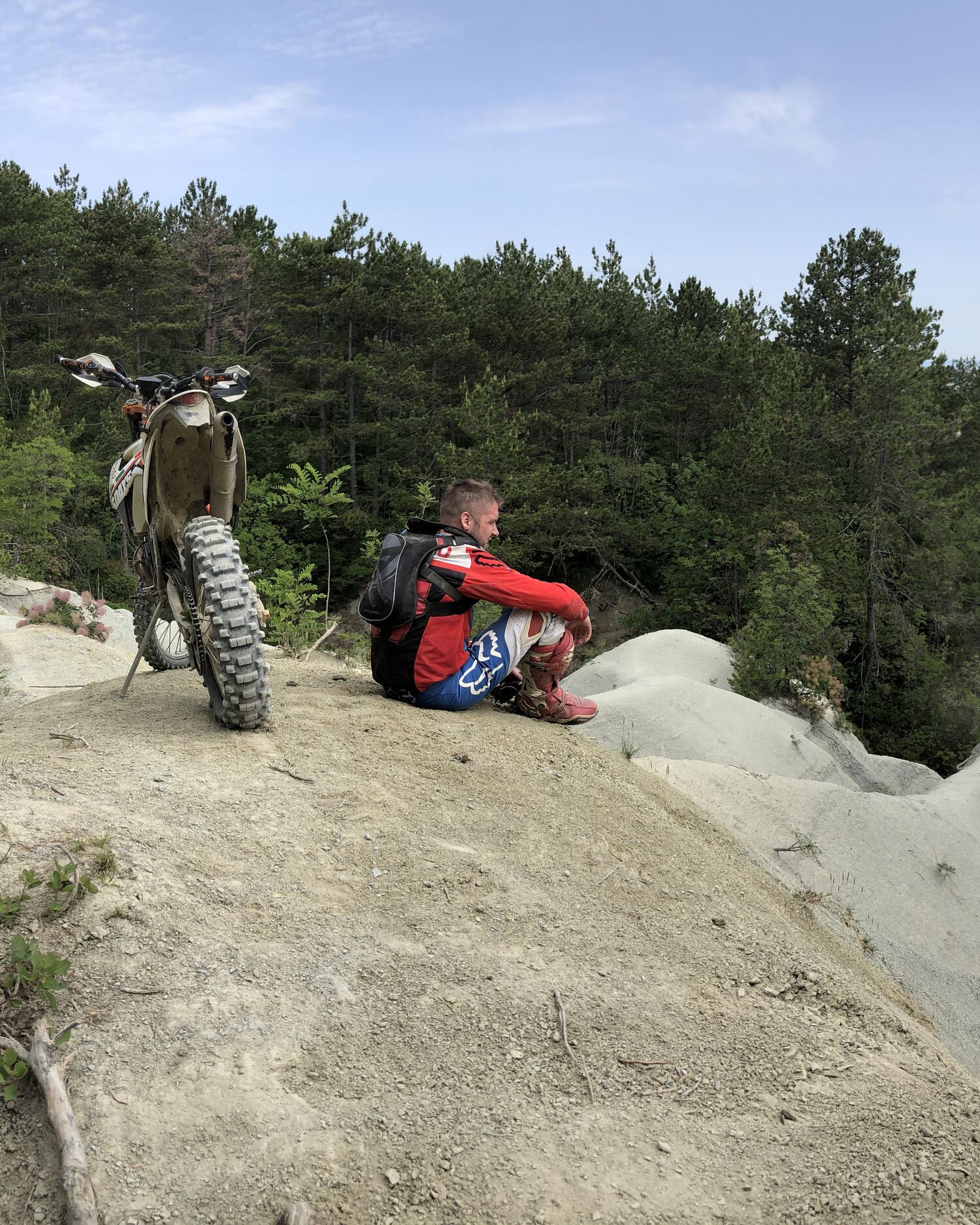 Enduro driver in relax